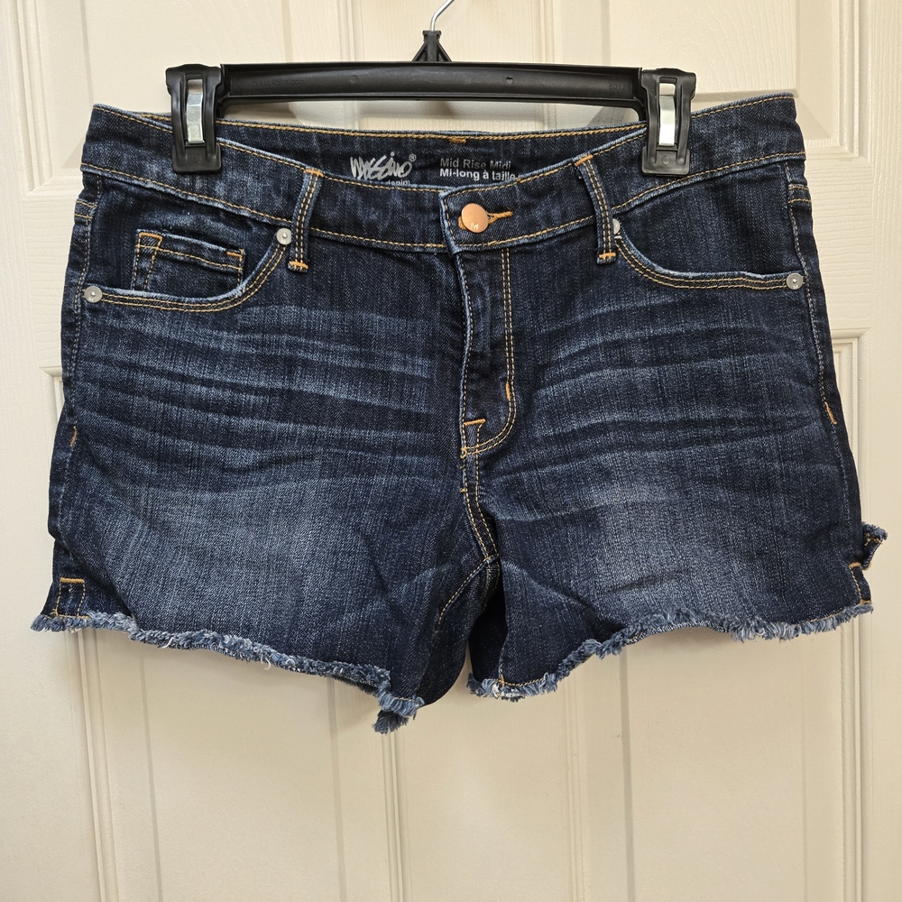 Mossimo Denim Mid Rise Midi Shorts, Size 8